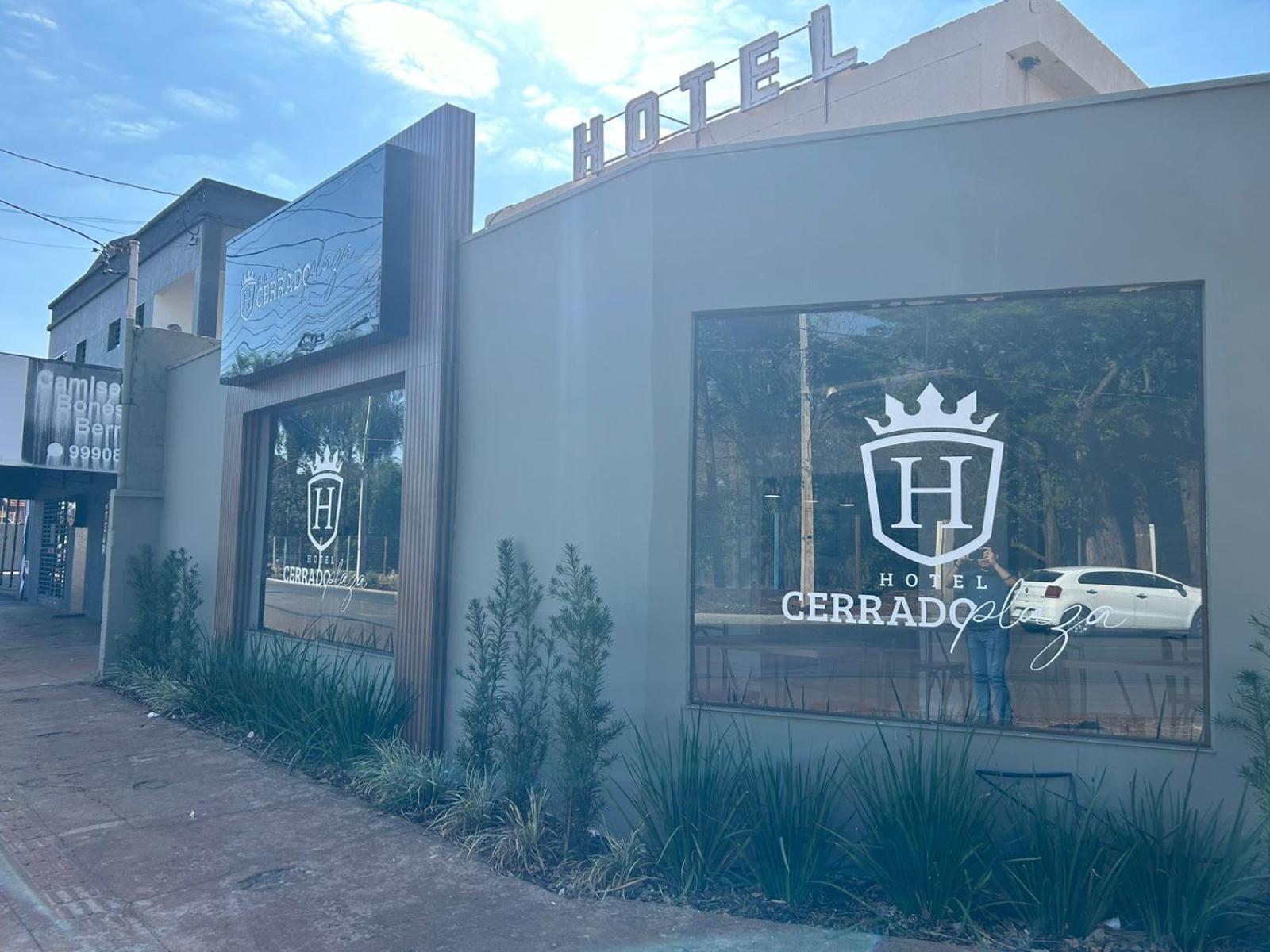 Cerrado Plaza Hotel -Dourados Buitenkant foto